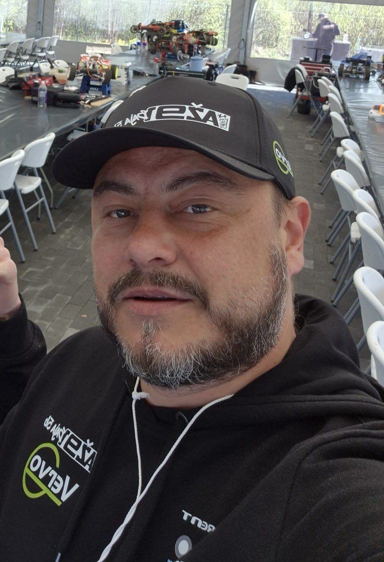 Lielizmēra radio vadāmās mašīnas - Andris Žīgurs dalībnieka profils
